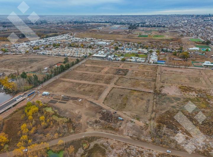 Terreno · 300m²