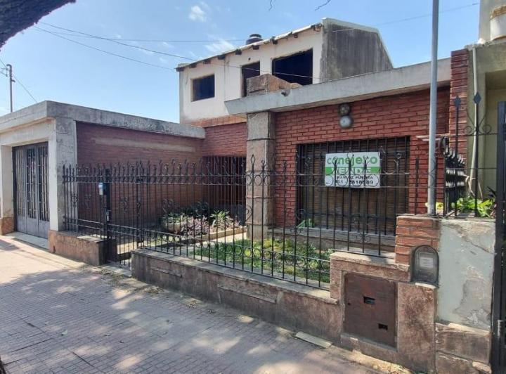 Casa · 192m² · 5 Ambientes · 1 Cochera
