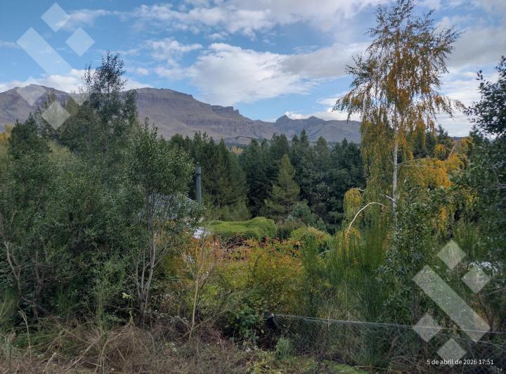 Terreno · 765m²