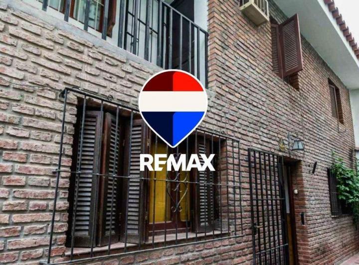 Casa · 200m² · 5 Ambientes
