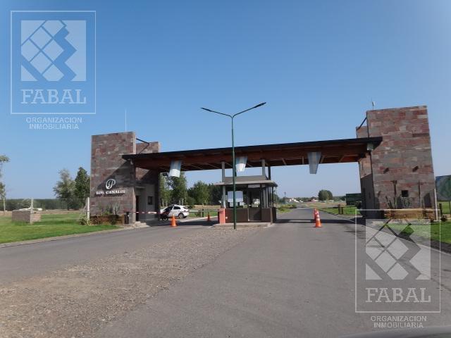 Terreno · 1371m²