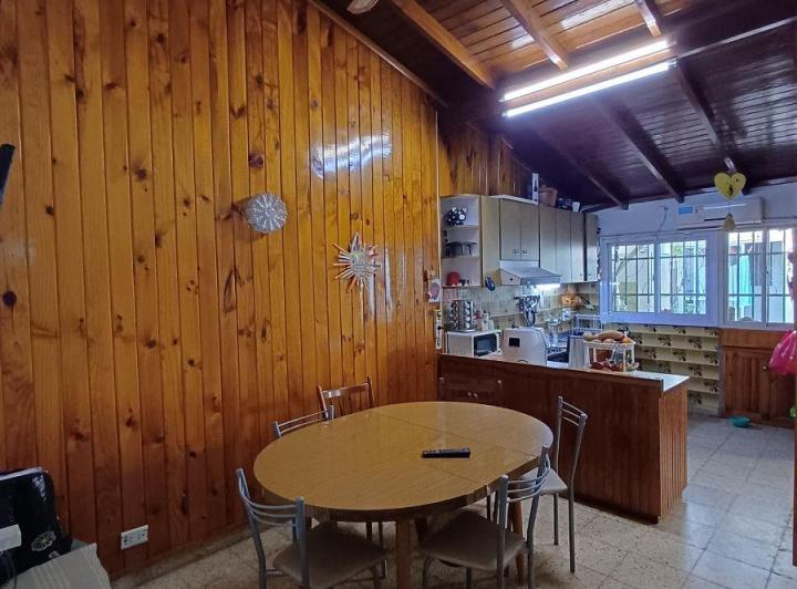 PH · 148m² · 6 Ambientes · 1 Cochera