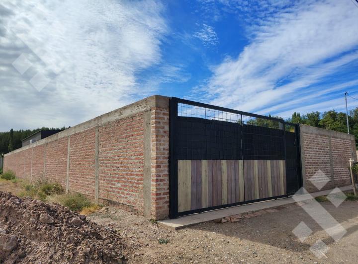 Terreno · 437m²