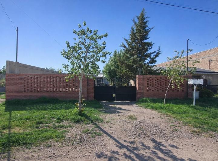 Casa · 85m² · 3 Ambientes · 1 Cochera