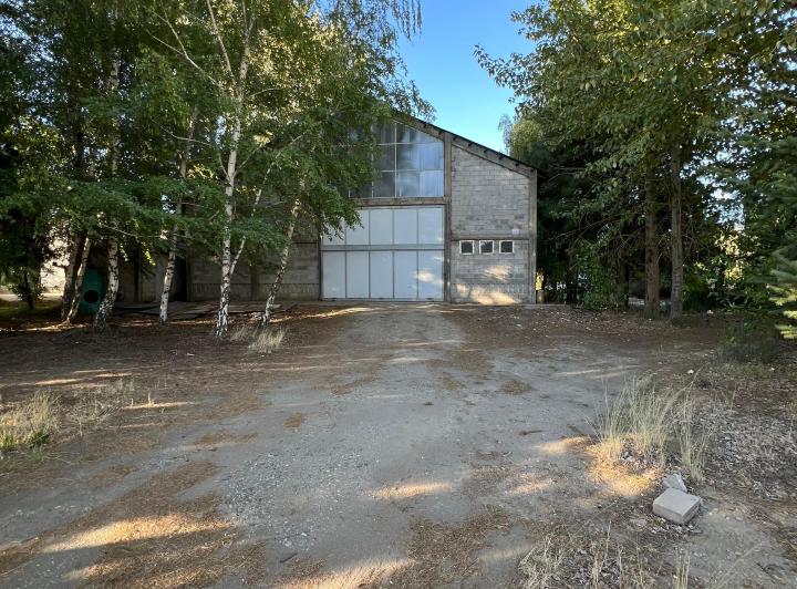 Bodega-Galpón · 692m²