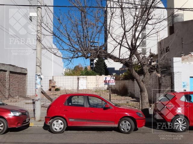 Terreno · 375m²
