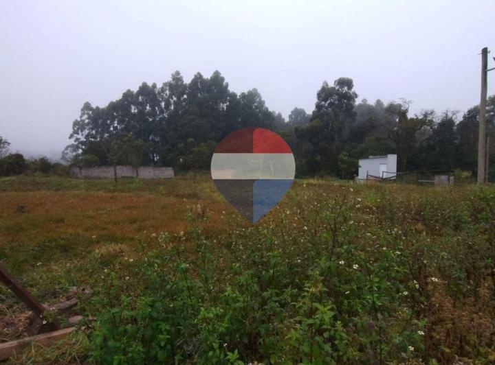 Terreno · 600m²