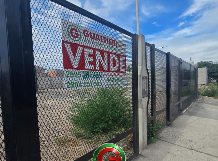 Terreno · 283m²