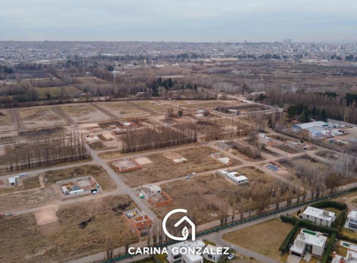 Terreno · 300m²