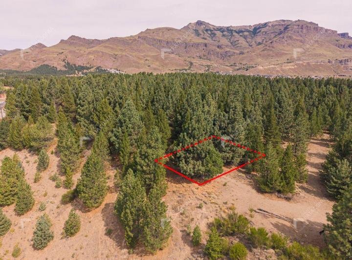 Terreno · 887m²