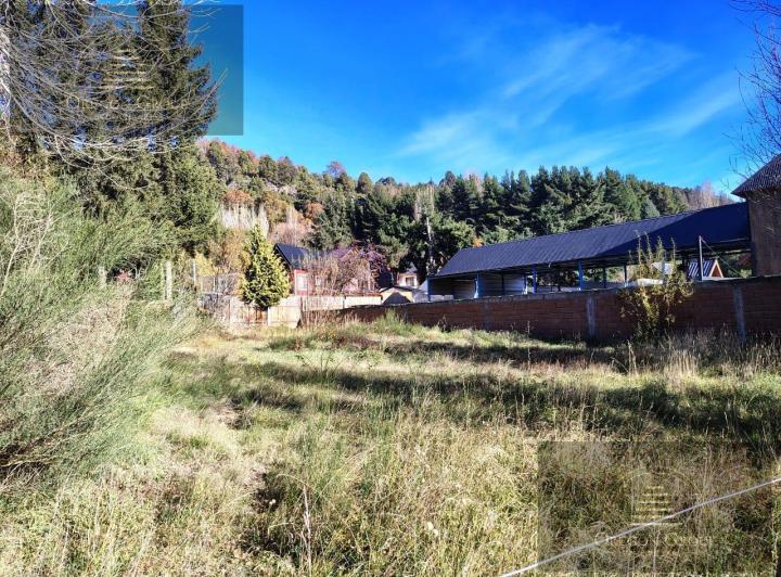 Terreno · 600m²