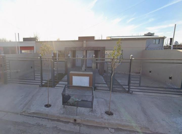 Casa · 90m² · 4 Ambientes · 1 Cochera
