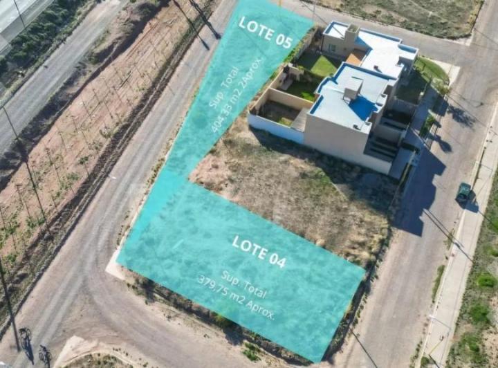 Terreno · 784m²