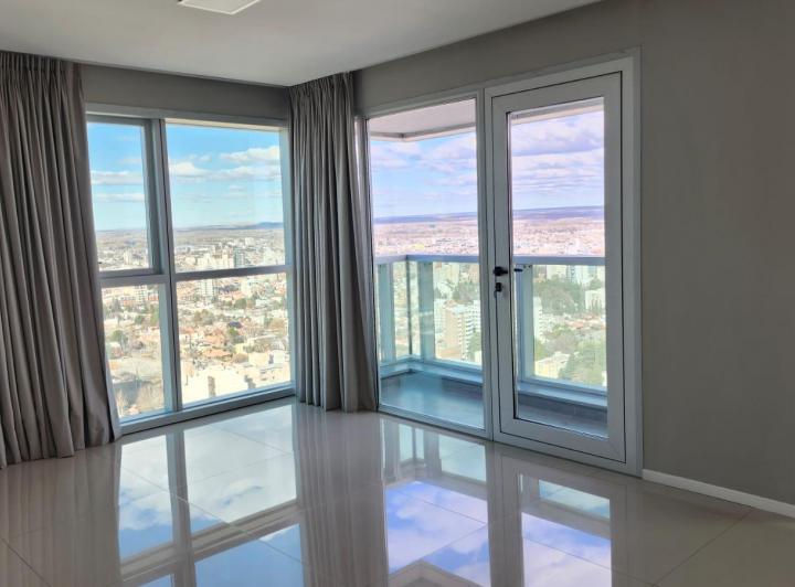 Departamento · 122m² · 5 Ambientes · 1 Cochera