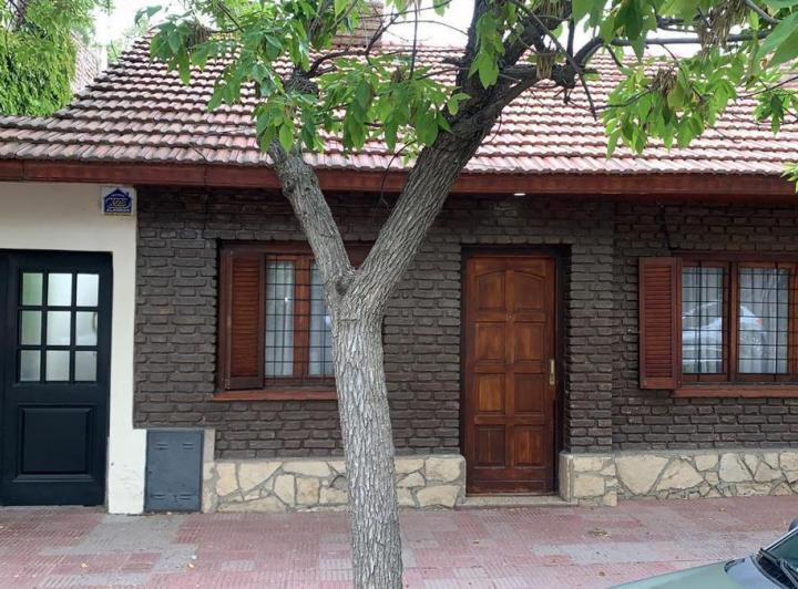 Casa · 100m² · 4 Ambientes · 1 Cochera