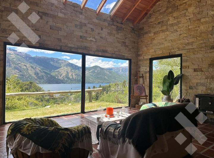 Casa · 145m² · 4 Ambientes · 1 Cochera