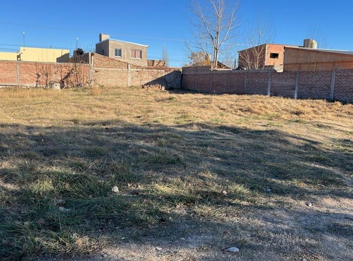 Terreno · 300m²