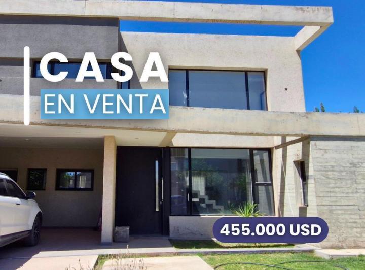 Casa · 209m² · 6 Ambientes · 2 Cocheras