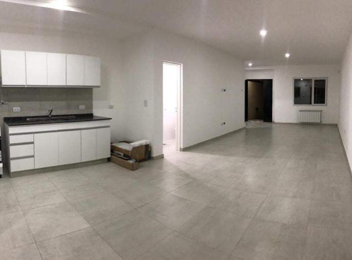 Casa · 105m² · 4 Ambientes · 1 Cochera