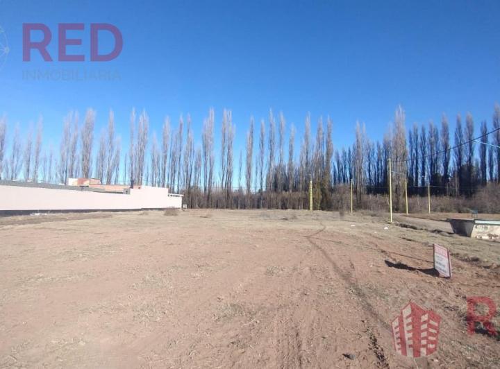 Terreno · 807m²