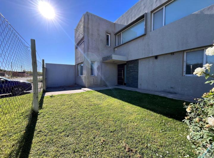 Casa · 126m² · 2 Dormitorios