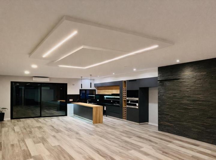 Casa · 300m² · 4 Ambientes · 1 Cochera