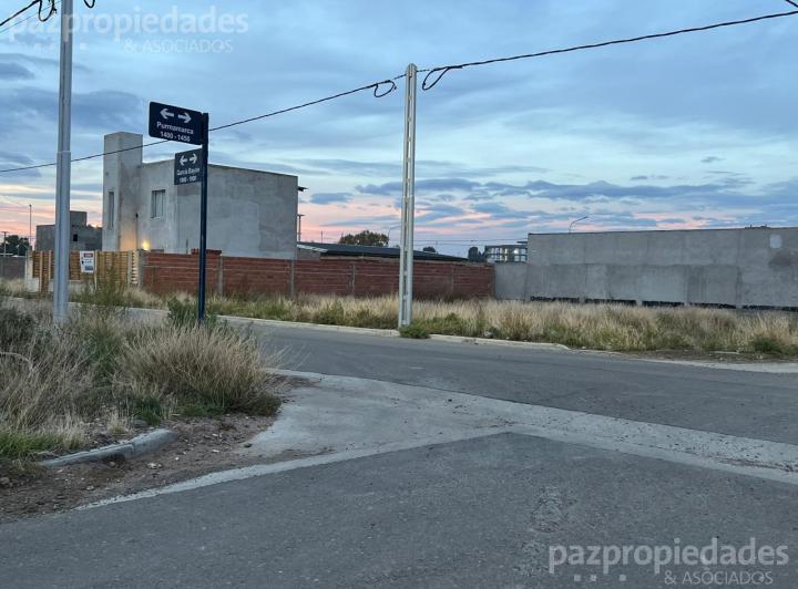 Terreno · 300m²
