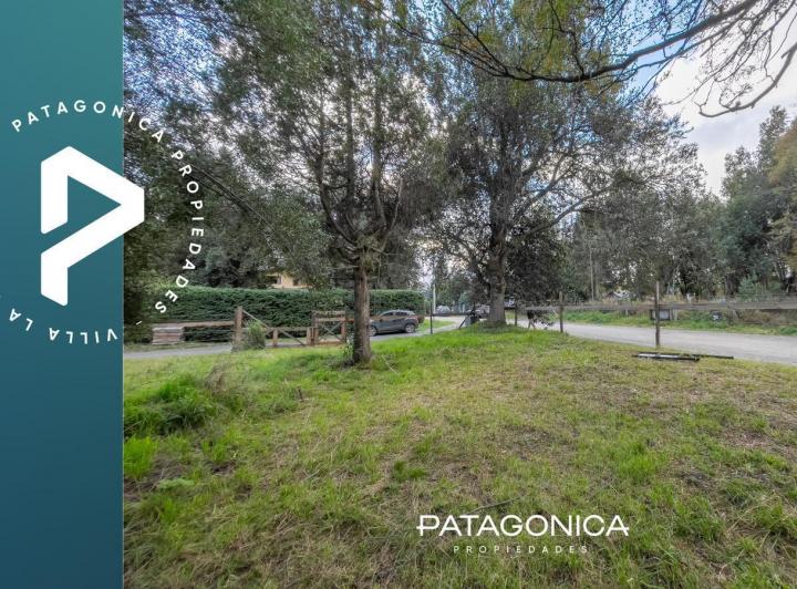 Terreno · 858m²