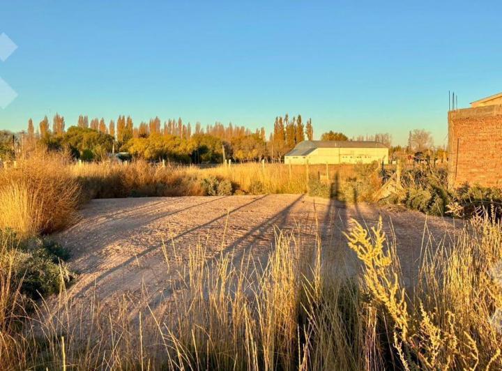 Terreno · 372m²