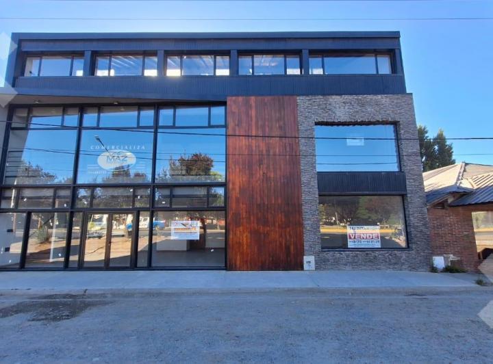 Local comercial · 400m²