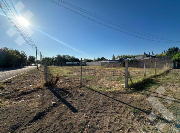 Terreno · 1400m²