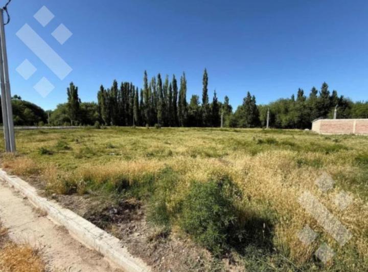 Terreno · 328m²