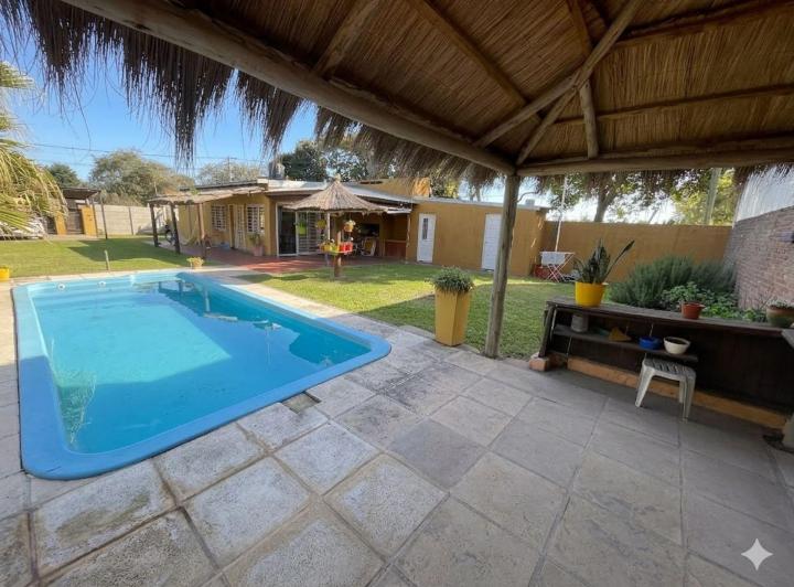 Casa · 77m² · 3 Ambientes · 1 Cochera