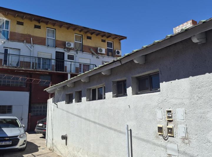 Casa · 380m² · 3 Ambientes · 5 Cocheras