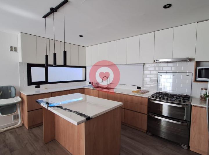 Casa · 155m² · 4 Ambientes · 1 Cochera