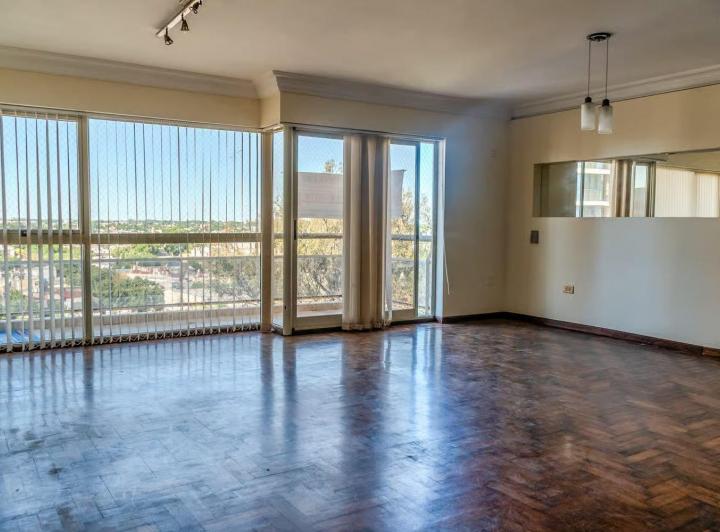 Departamento · 145m² · 6 Ambientes · 1 Cochera