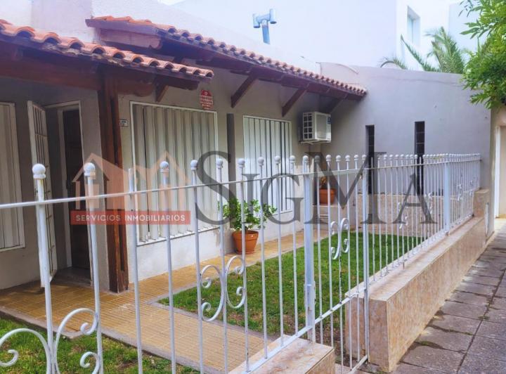 Casa · 188m² · 3 Dormitorios · 2 Cocheras