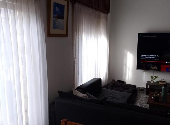 Casa · 400m² · 6 Ambientes · 1 Cochera