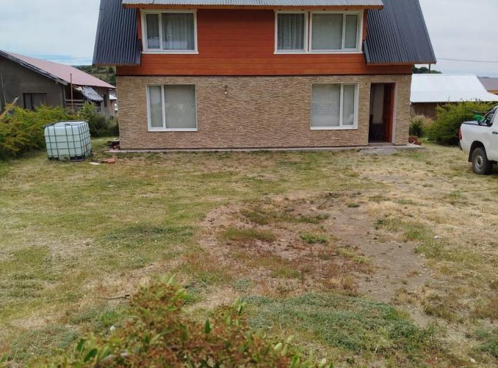 Casa · 400m² · 2 Dormitorios