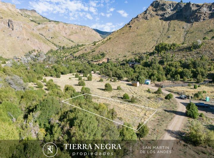 Terreno · 911m²
