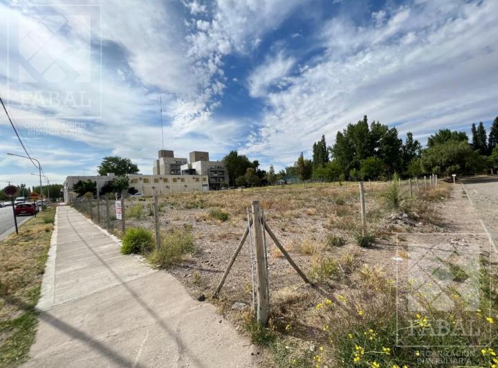 Terreno · 1614m²