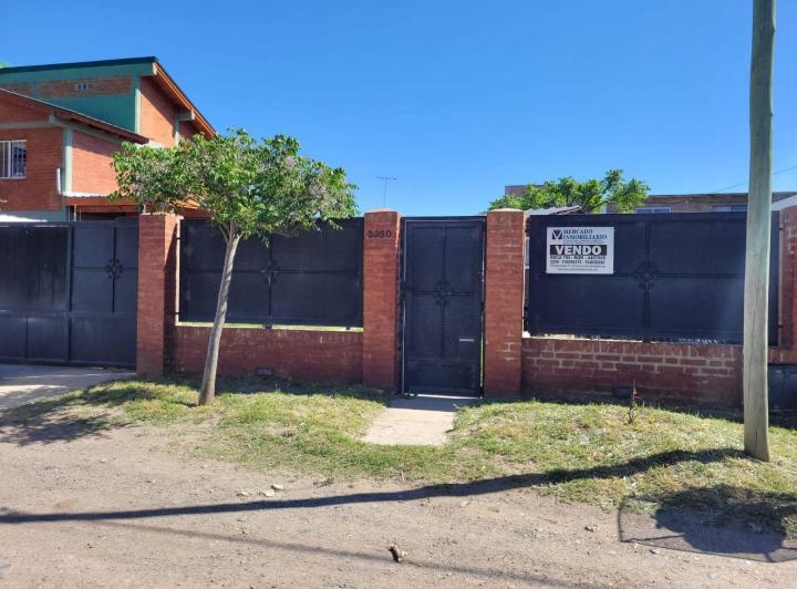 Casa · 283m² · 5 Ambientes · 1 Cochera