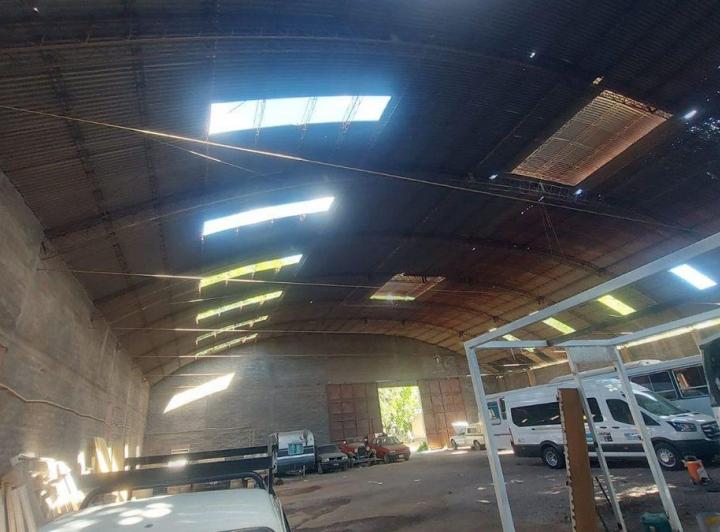 Bodega-Galpón · 1233m²