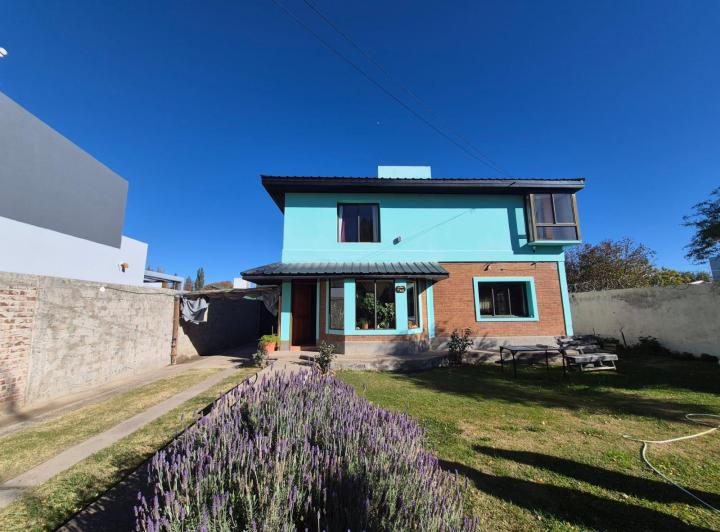 Casa · 163m² · 2 Dormitorios · 1 Cochera