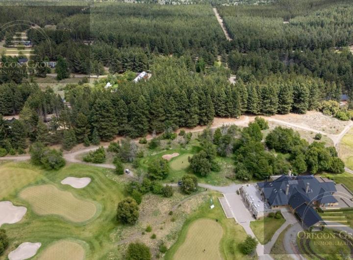 Terreno · 2600m²