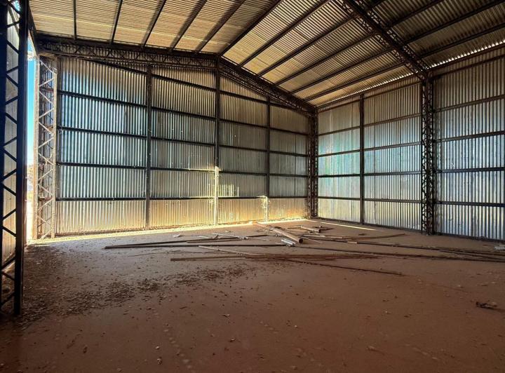 Bodega-Galpón · 200m² · 2 Ambientes