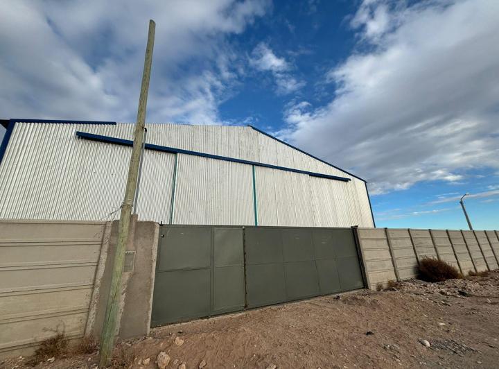 Local comercial · 1461m²