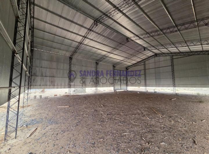 Bodega-Galpón · 900m²