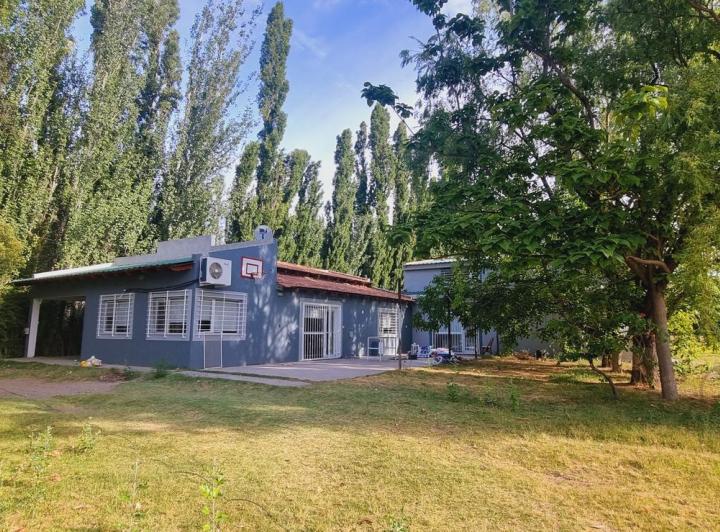 Quinta vacacional · 210m² · 8 Ambientes
