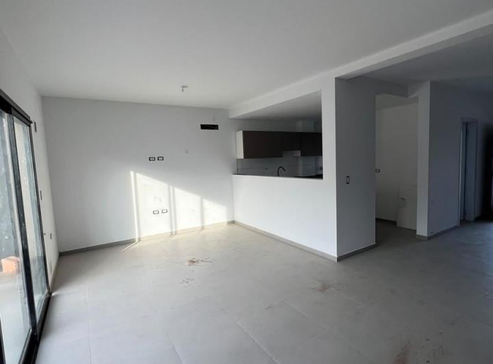 Casa · 110m² · 6 Ambientes · 2 Cocheras